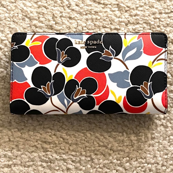 kate spade Handbags - NWT Kate Spade bifold wallet